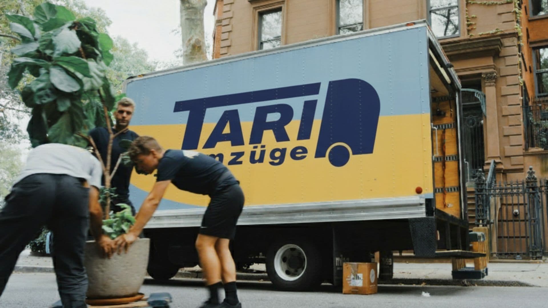 Tari Umzüge Team bei der Arbeit